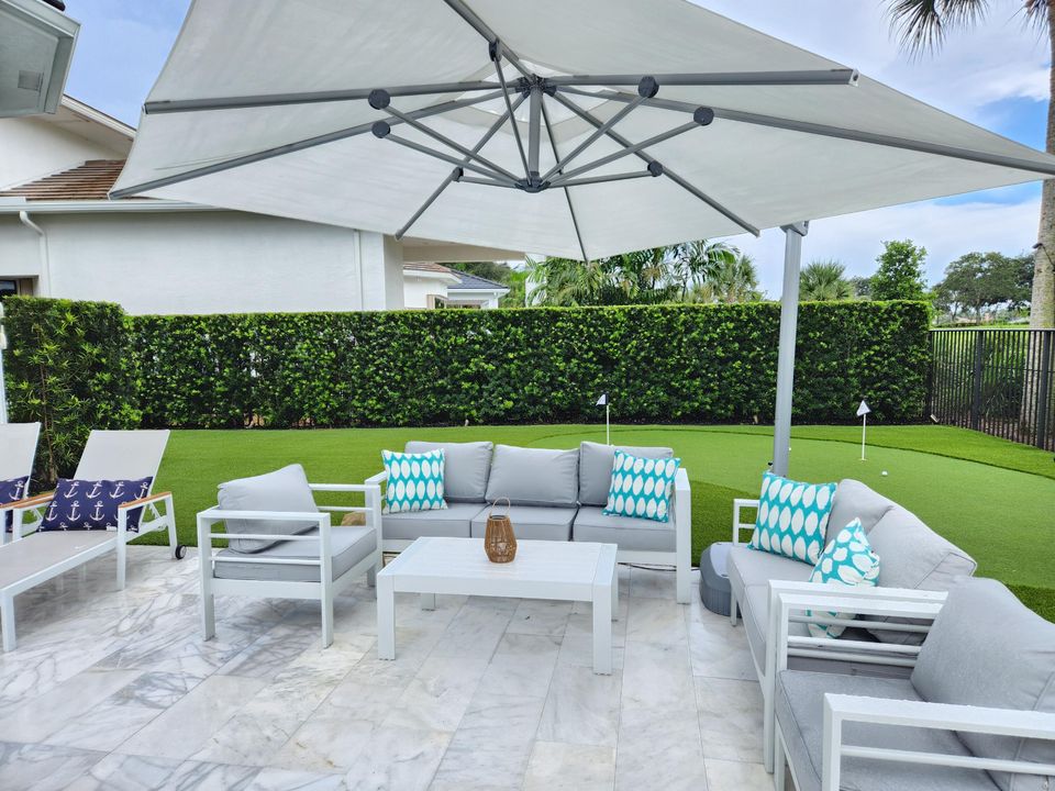 出租: $45,000 (5 贝兹, 5 浴室, 4633 平方英尺)