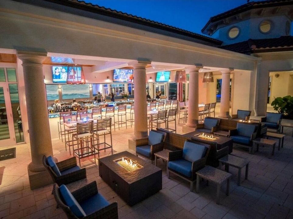 出租: $45,000 (5 贝兹, 5 浴室, 4633 平方英尺)