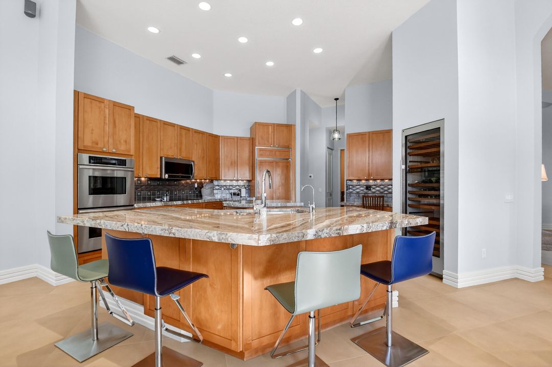 For Sale: $1,300,000 (4 beds, 3 baths, 3161 Square Feet)