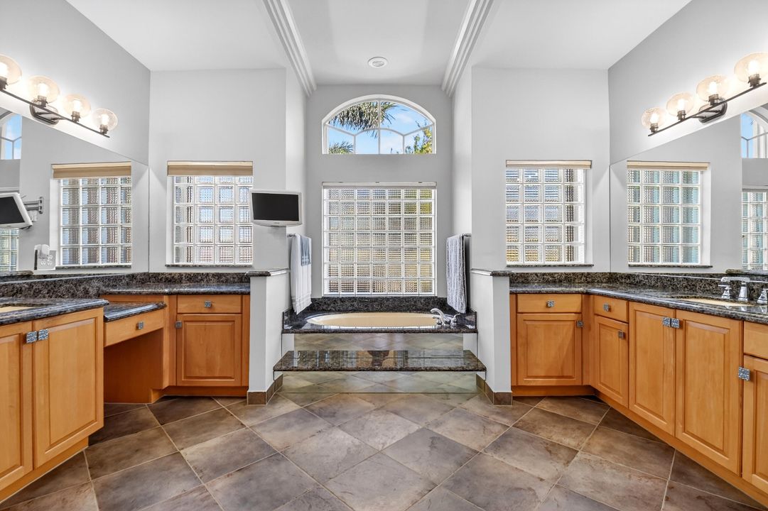 For Sale: $1,300,000 (4 beds, 3 baths, 3161 Square Feet)