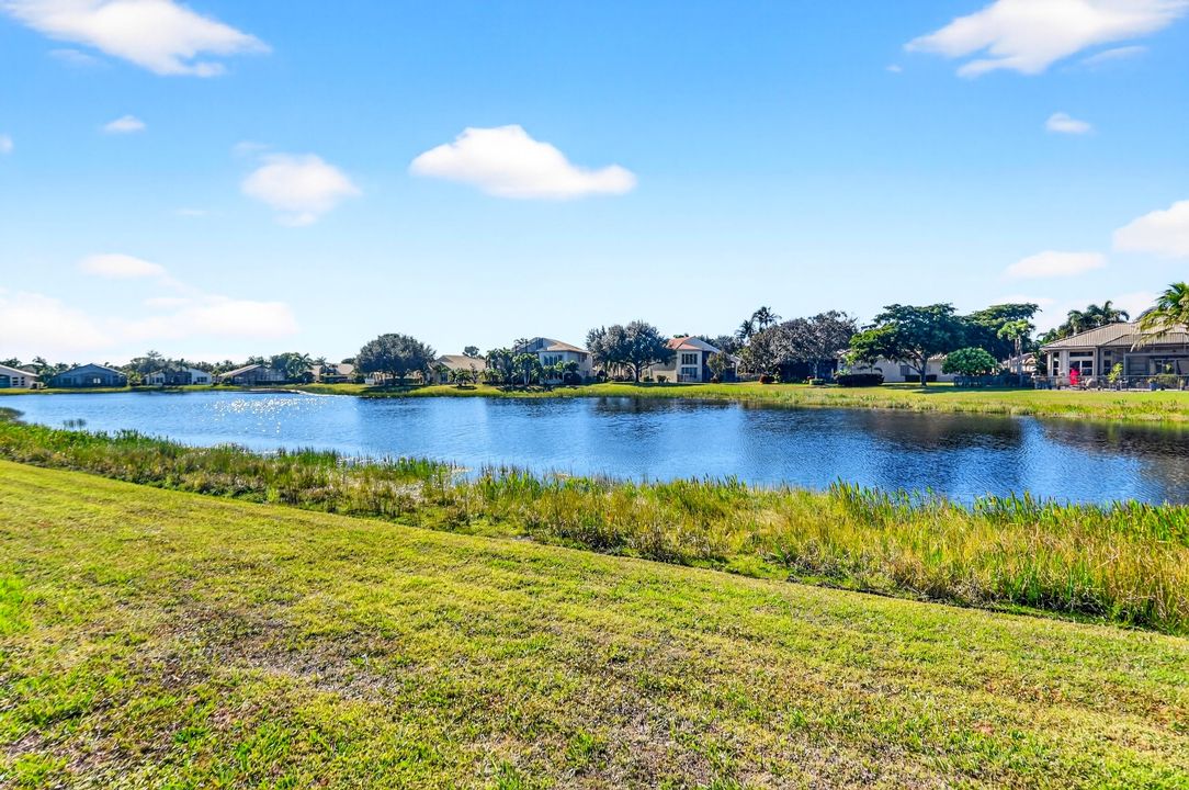 For Sale: $1,300,000 (4 beds, 3 baths, 3161 Square Feet)