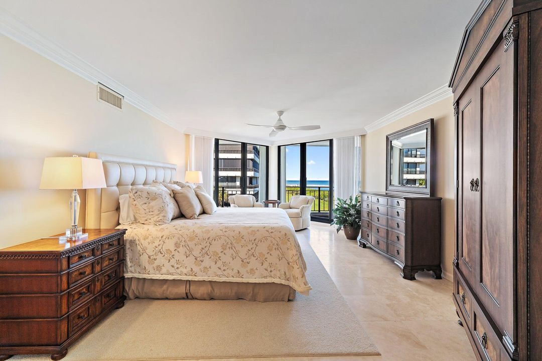 待售: $2,095,000 (3 贝兹, 3 浴室, 2676 平方英尺)