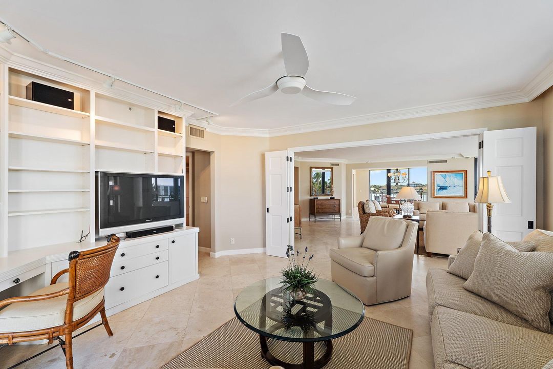 待售: $2,095,000 (3 贝兹, 3 浴室, 2676 平方英尺)