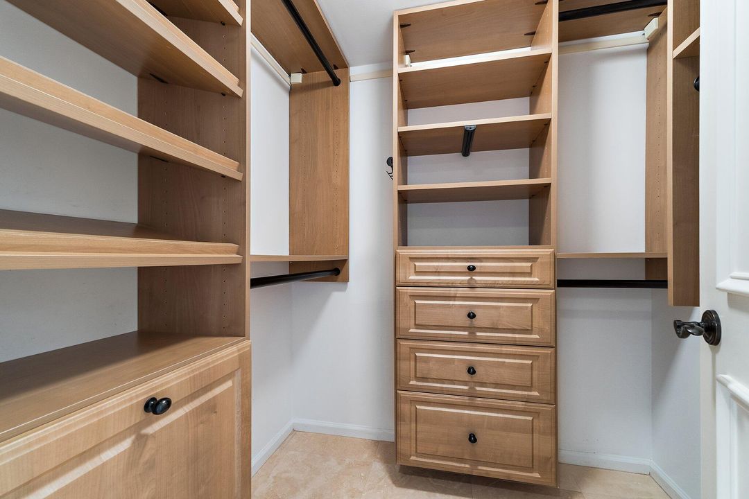 待售: $2,095,000 (3 贝兹, 3 浴室, 2676 平方英尺)