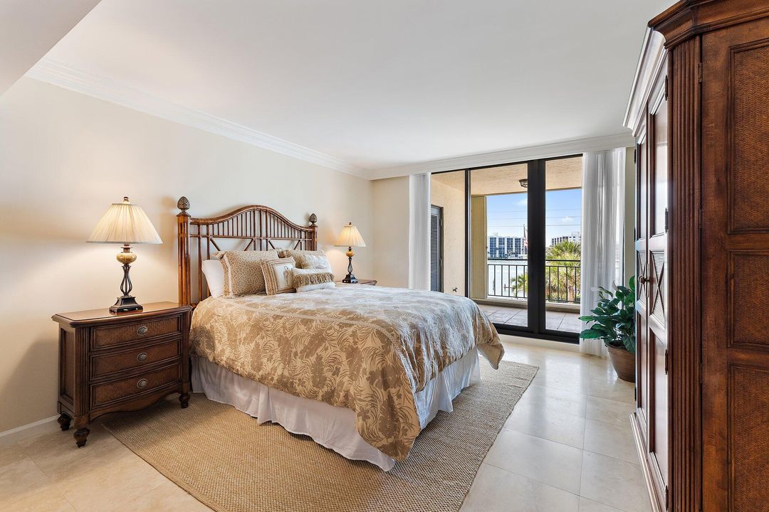 待售: $2,095,000 (3 贝兹, 3 浴室, 2676 平方英尺)