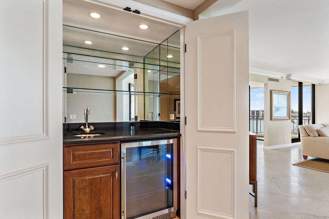 待售: $2,095,000 (3 贝兹, 3 浴室, 2676 平方英尺)