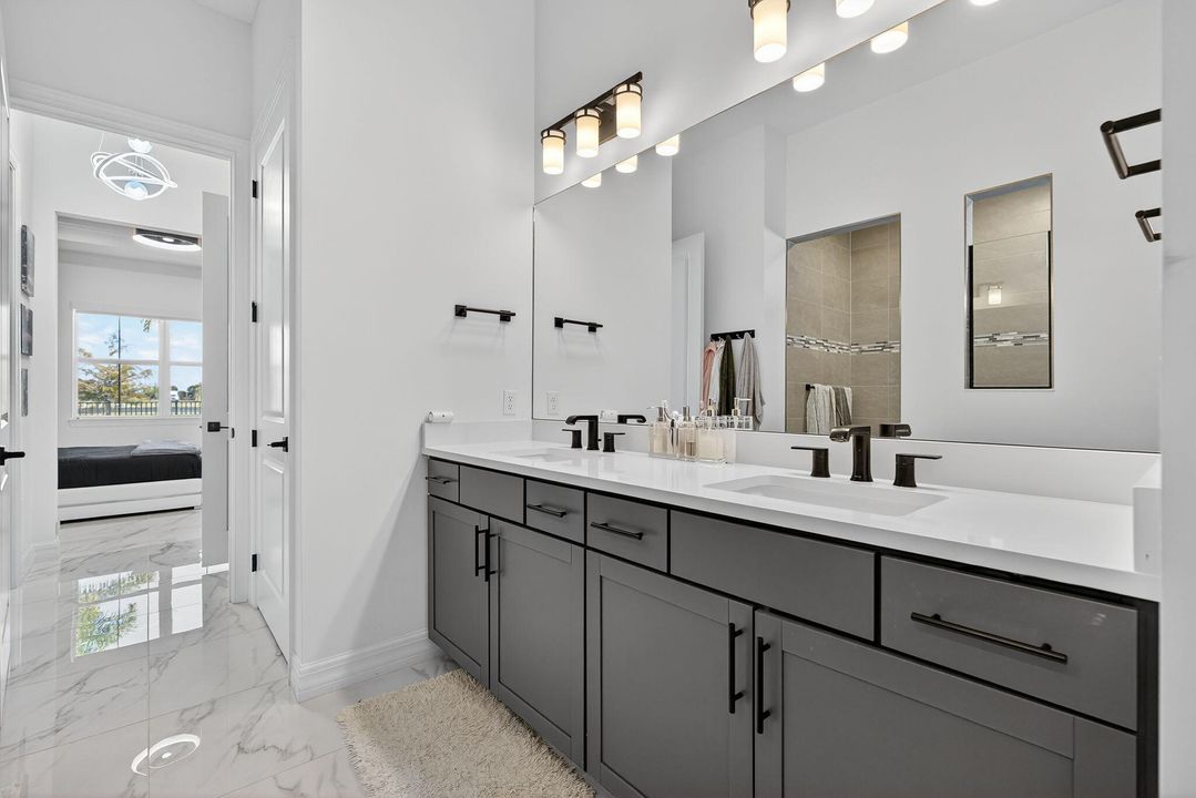 En Renta: $5,000 (3 camas, 2 baños, 2087 Pies cuadrados)