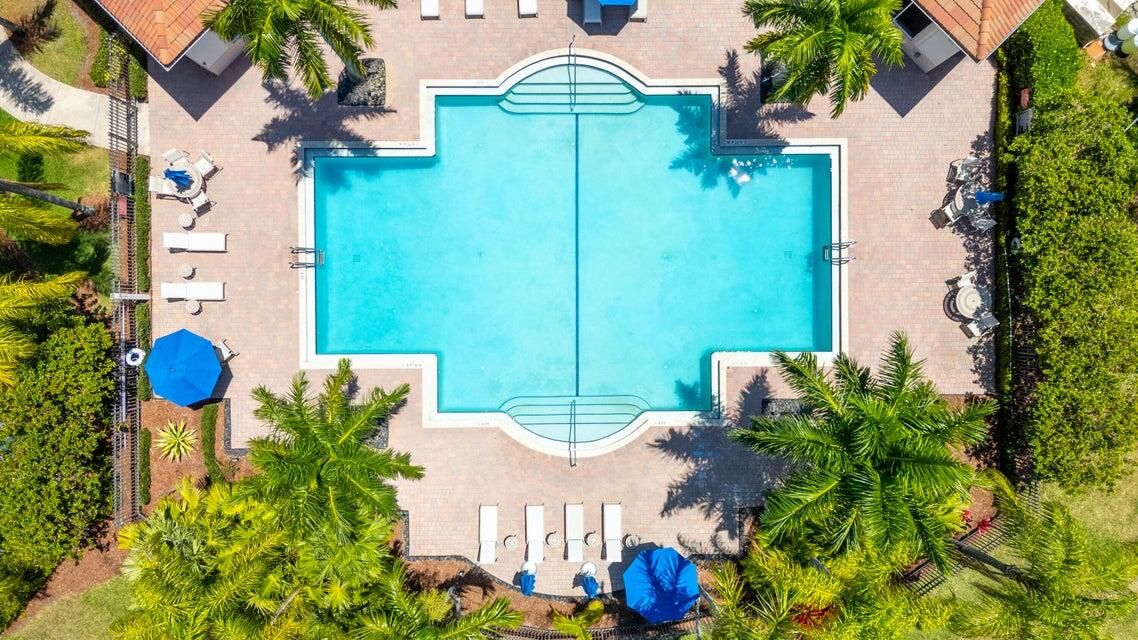 En Venta: $899,000 (6 camas, 4 baños, 4436 Pies cuadrados)