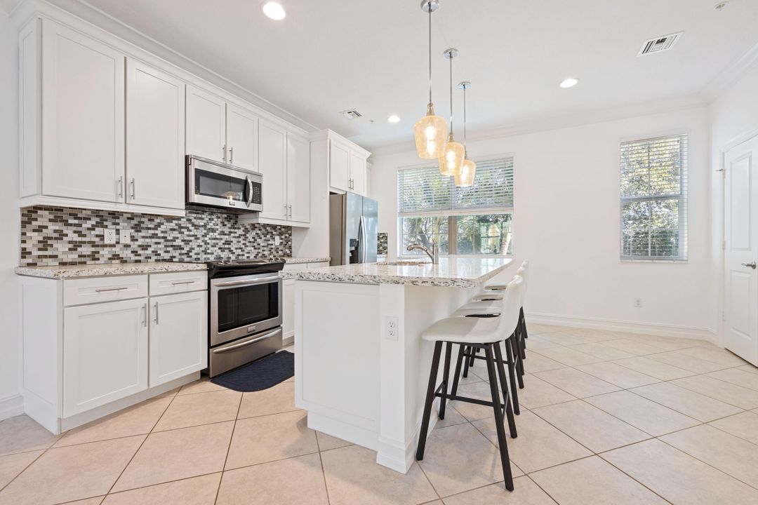 出租: $2,800 (3 贝兹, 2 浴室, 1640 平方英尺)