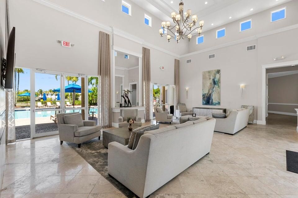 En Venta: $899,000 (6 camas, 4 baños, 4436 Pies cuadrados)