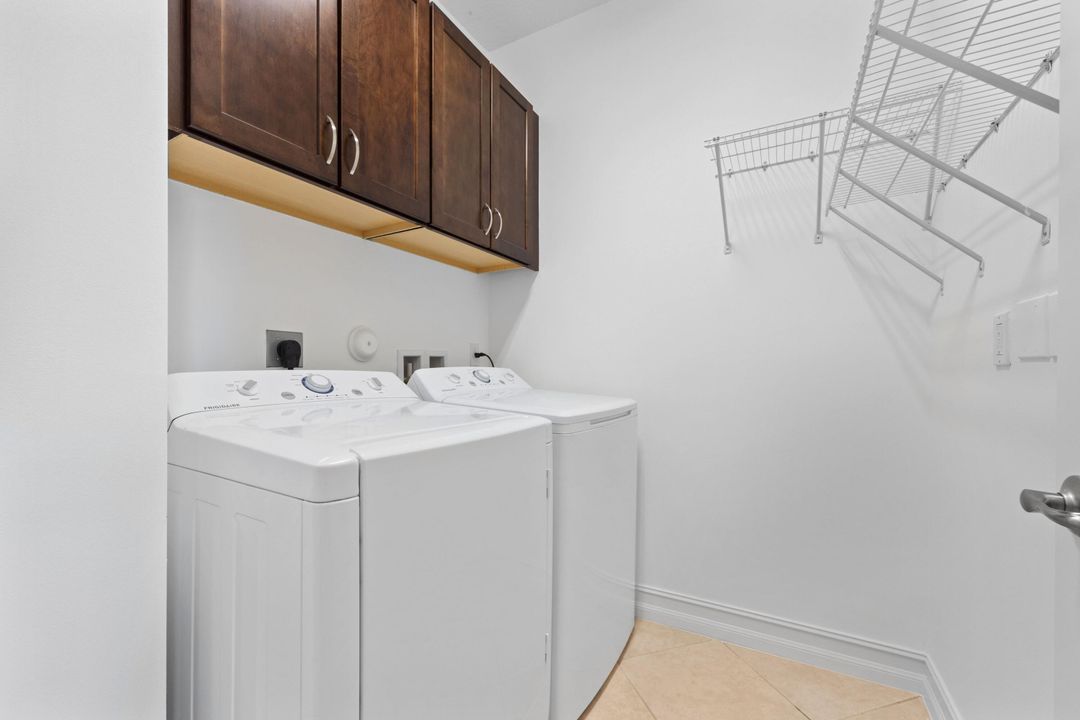 出租: $2,800 (3 贝兹, 2 浴室, 1640 平方英尺)