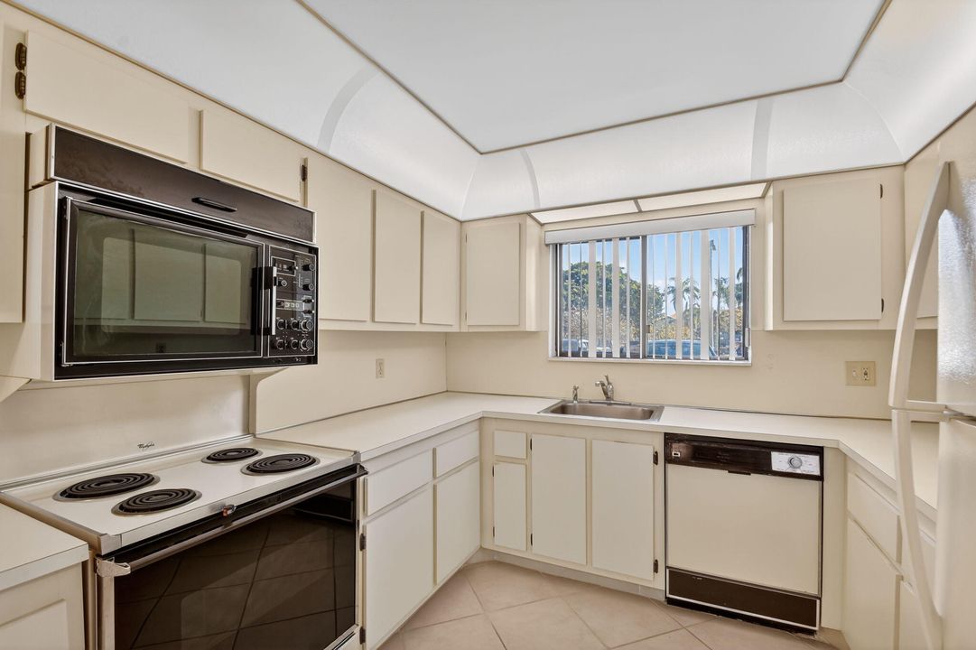 待售: $100,000 (2 贝兹, 2 浴室, 1200 平方英尺)