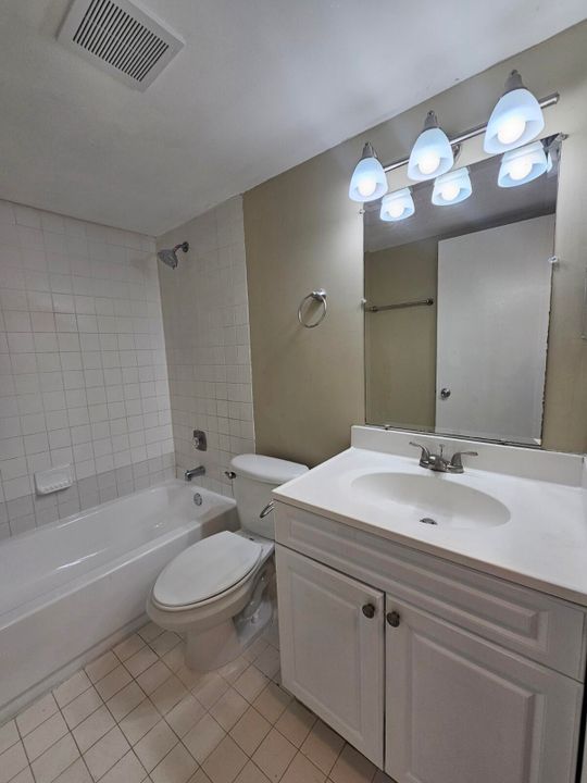 En Renta: $1,650 (2 camas, 1 baños, 850 Pies cuadrados)