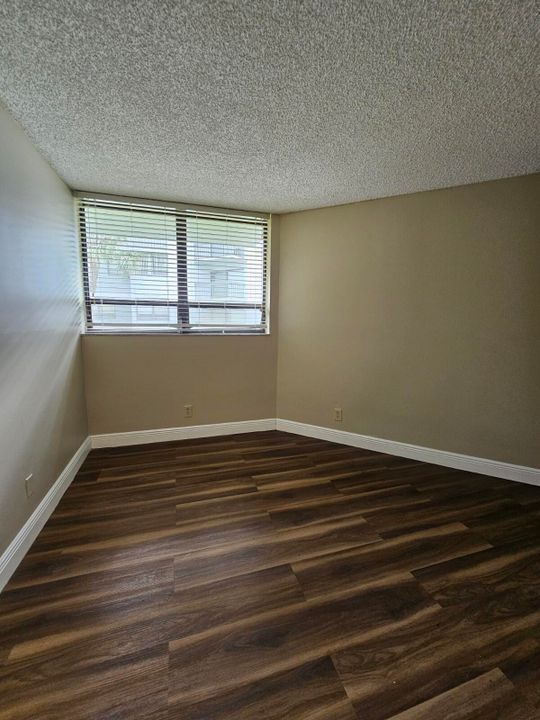 En Renta: $1,650 (2 camas, 1 baños, 850 Pies cuadrados)