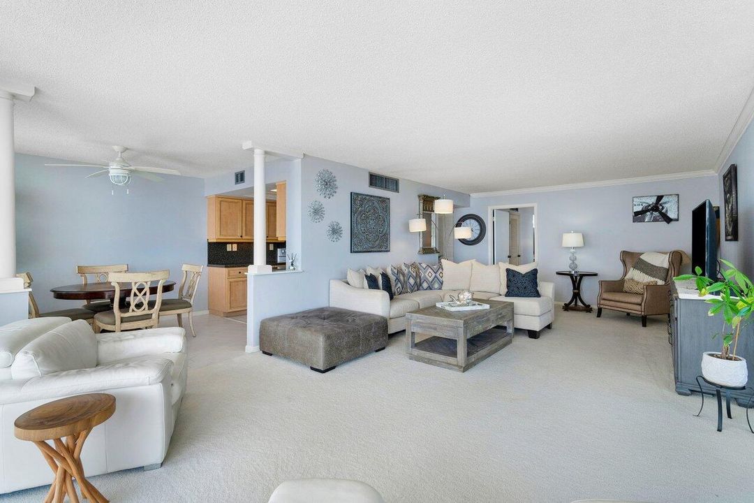 На продажу: $490,000 (2 спален, 2 ванн, 1330 Квадратных фут)