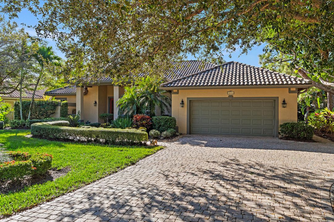 На продажу: $878,500 (4 спален, 3 ванн, 2735 Квадратных фут)