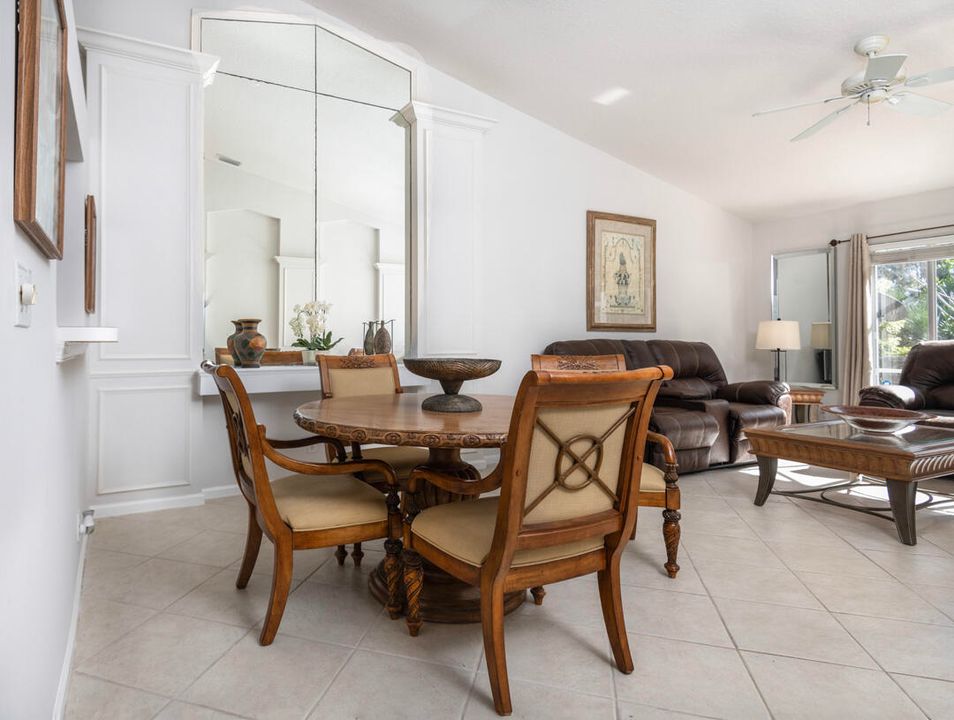 En Venta: $379,000 (2 camas, 2 baños, 1343 Pies cuadrados)