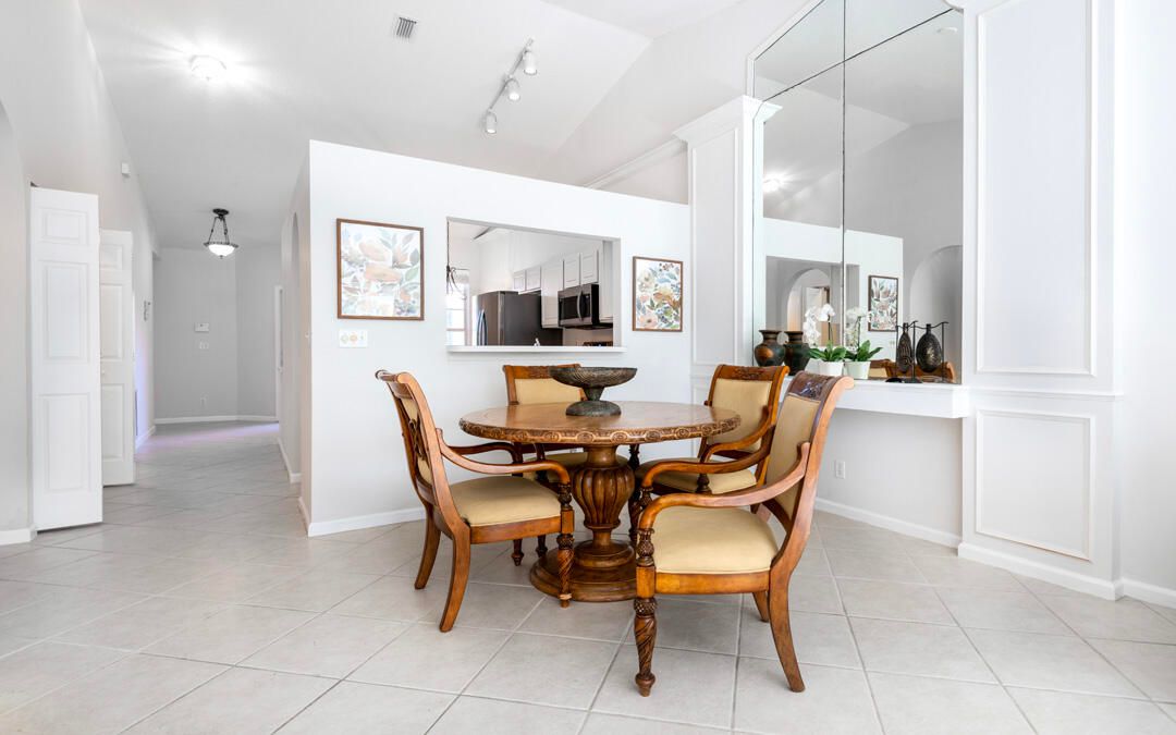 En Venta: $379,000 (2 camas, 2 baños, 1343 Pies cuadrados)