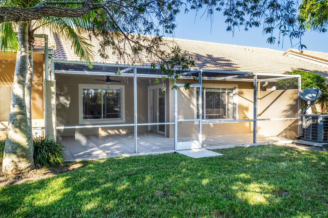 En Venta: $379,000 (2 camas, 2 baños, 1343 Pies cuadrados)