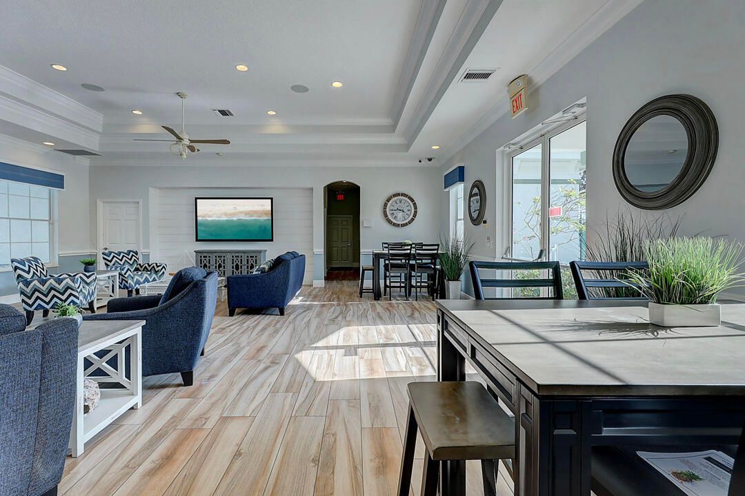 En Venta: $379,000 (2 camas, 2 baños, 1343 Pies cuadrados)