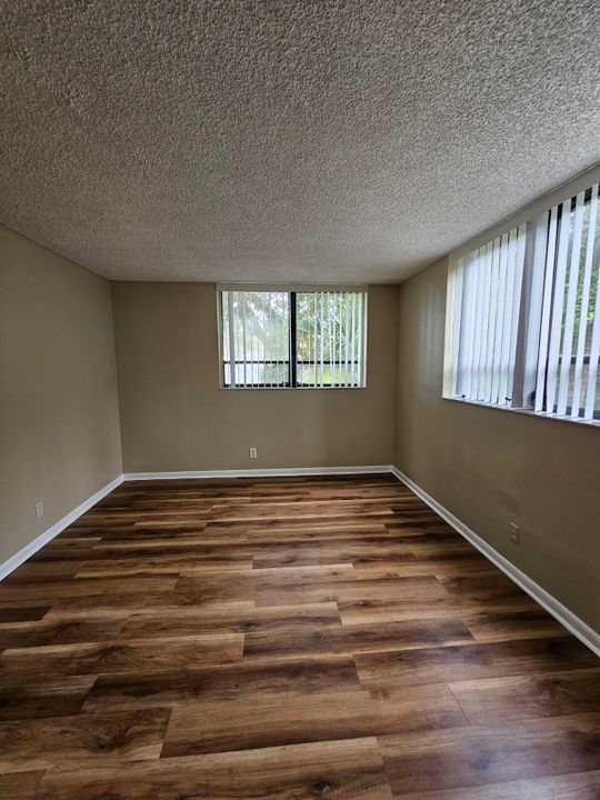 En Renta: $1,675 (2 camas, 1 baños, 850 Pies cuadrados)