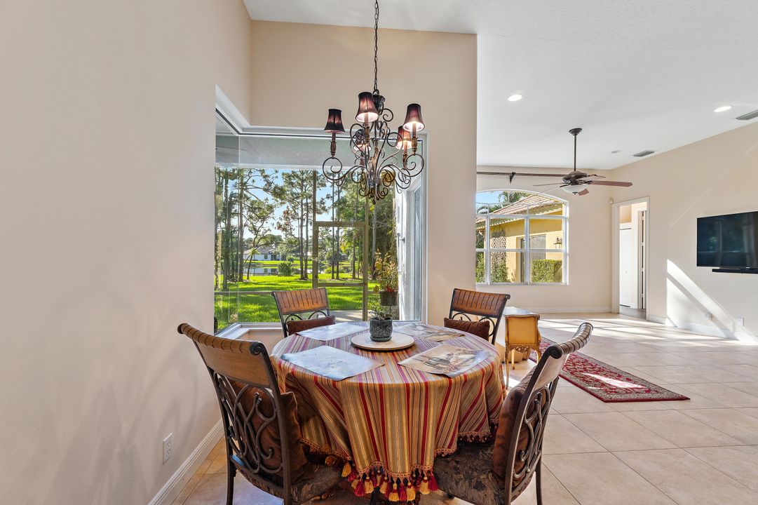 На продажу: $878,500 (4 спален, 3 ванн, 2735 Квадратных фут)