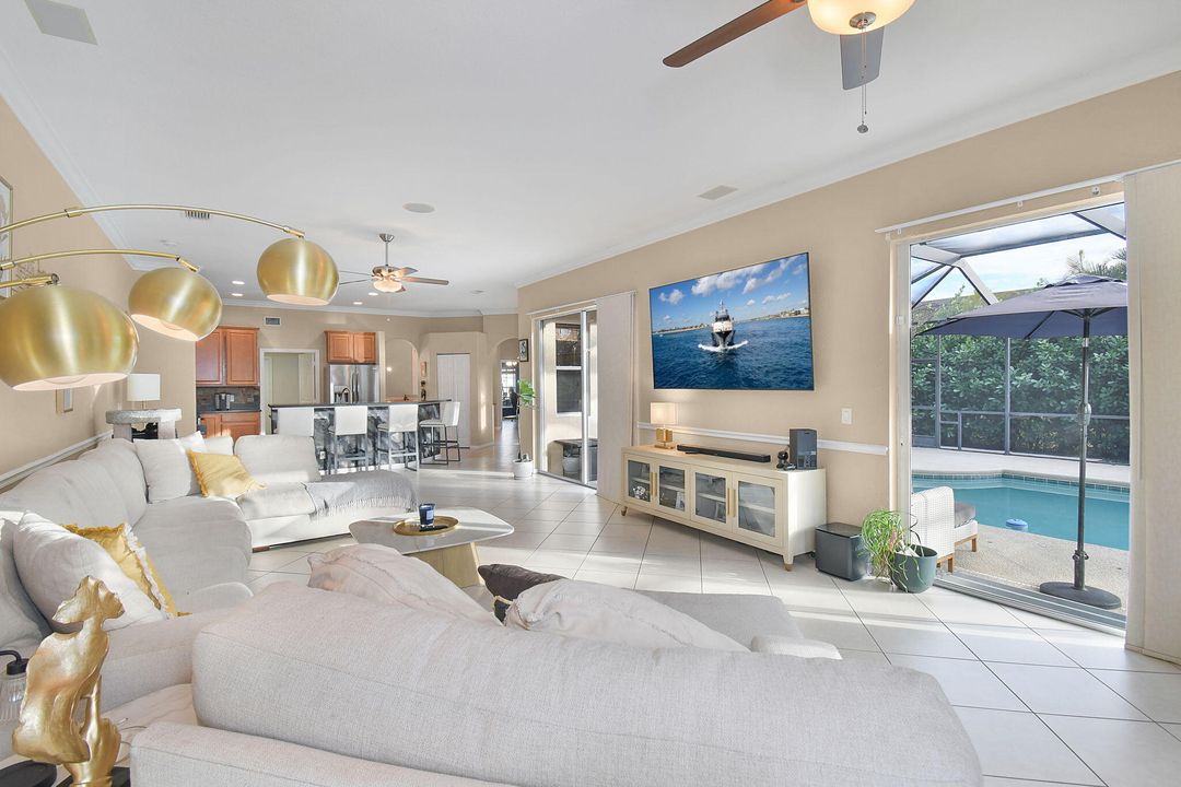 待售: $575,000 (5 贝兹, 3 浴室, 2624 平方英尺)