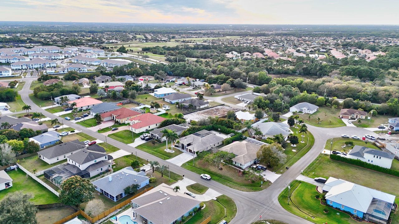 待售: $575,000 (5 贝兹, 3 浴室, 2624 平方英尺)