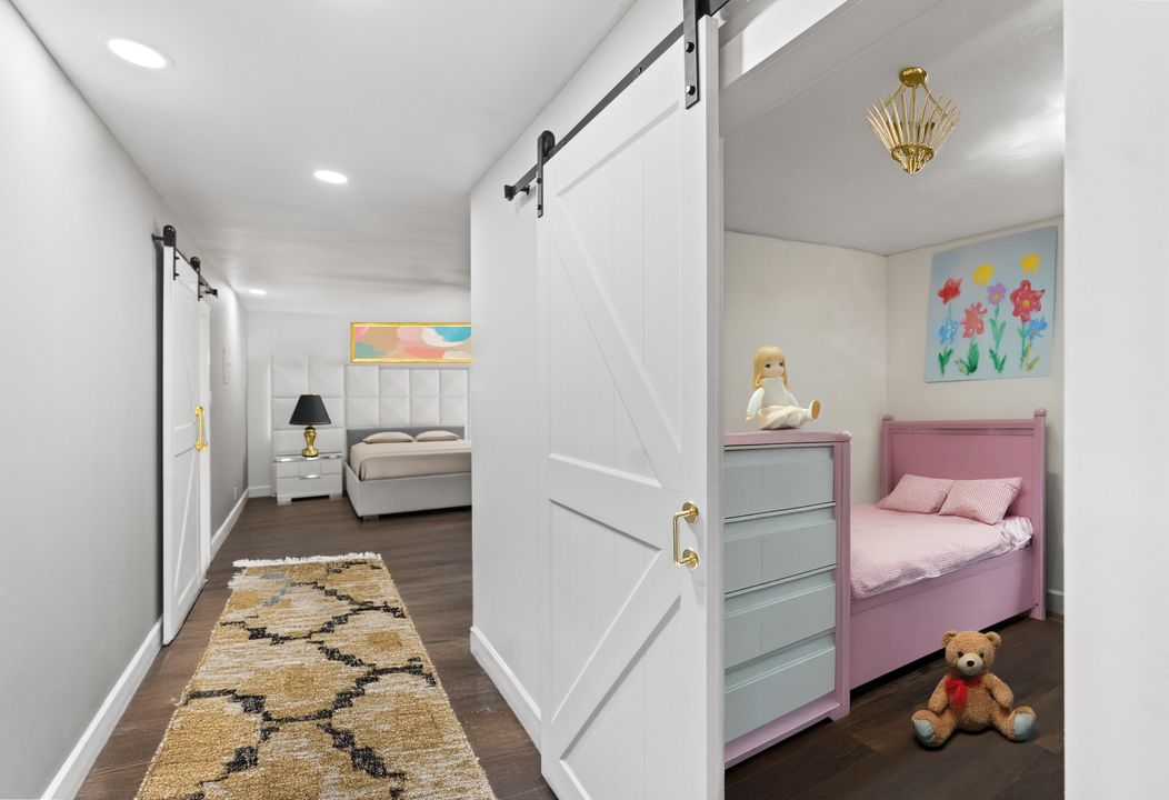 На продажу: $1,089,000 (5 спален, 3 ванн, 3210 Квадратных фут)