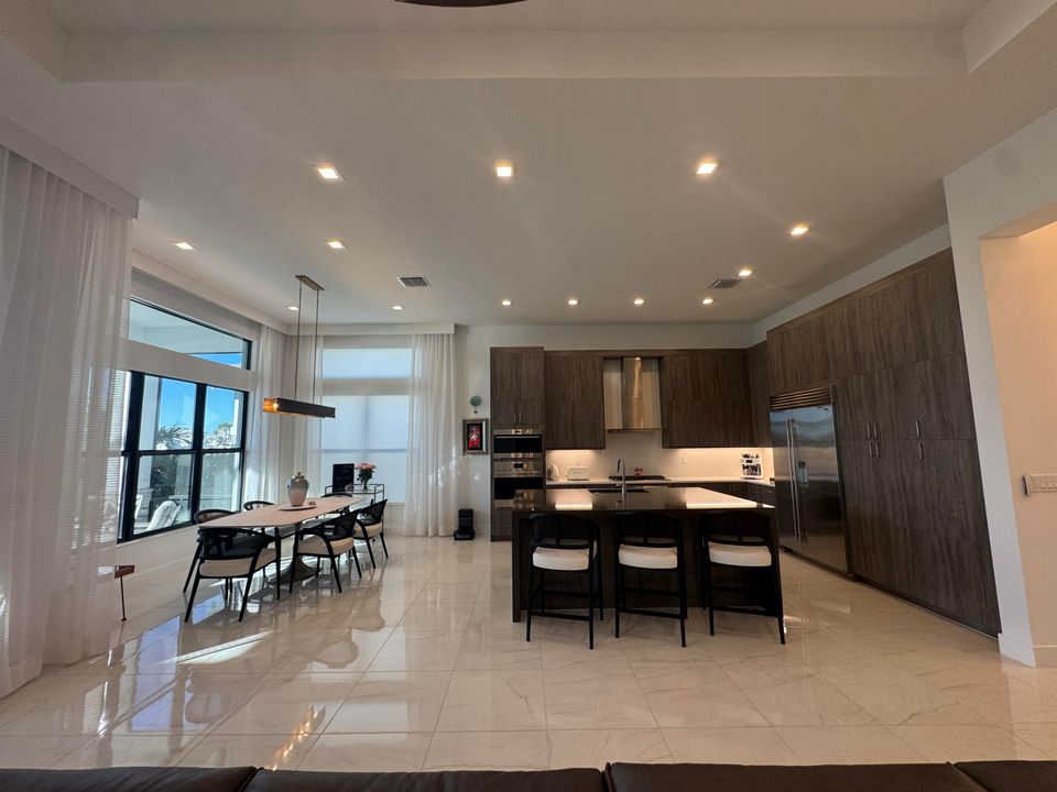 待售: $1,549,000 (4 贝兹, 4 浴室, 3248 平方英尺)