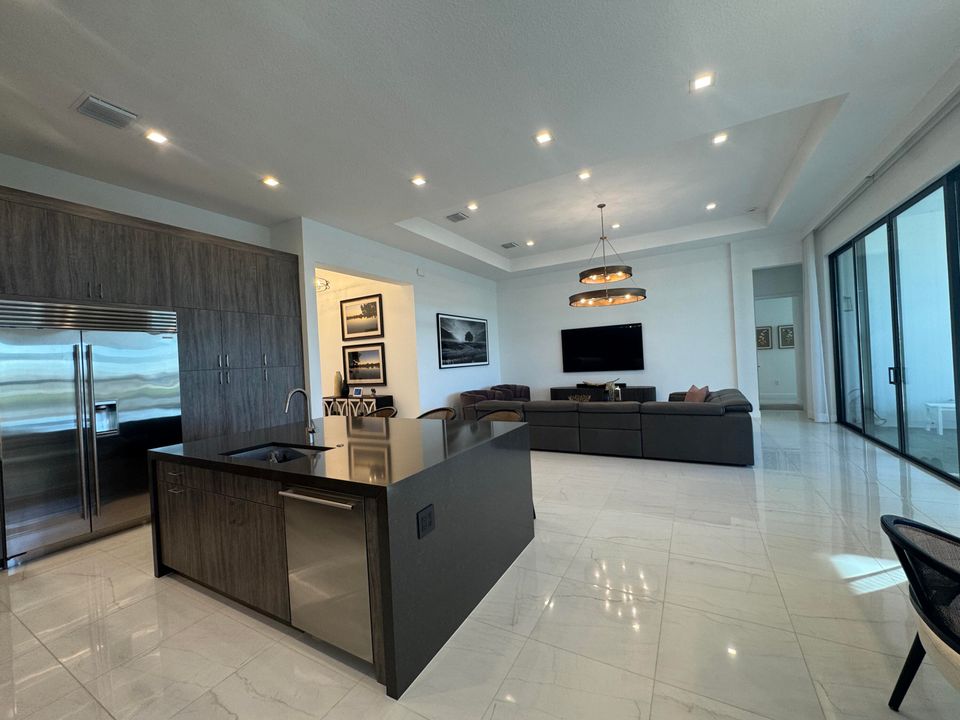 待售: $1,549,000 (4 贝兹, 4 浴室, 3248 平方英尺)