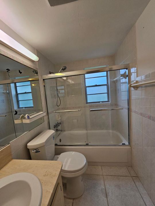 En Renta: $1,400 (2 camas, 1 baños, 819 Pies cuadrados)