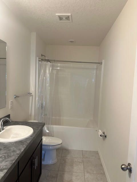 出租: $2,800 (4 贝兹, 2 浴室, 1867 平方英尺)