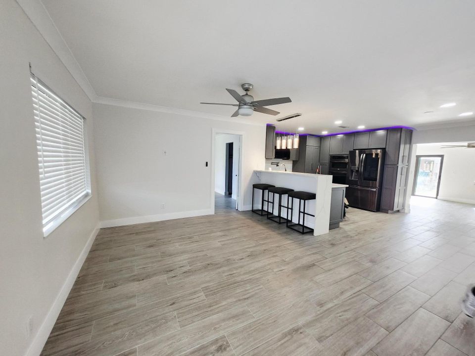 En Renta: $4,700 (3 camas, 2 baños, 1746 Pies cuadrados)