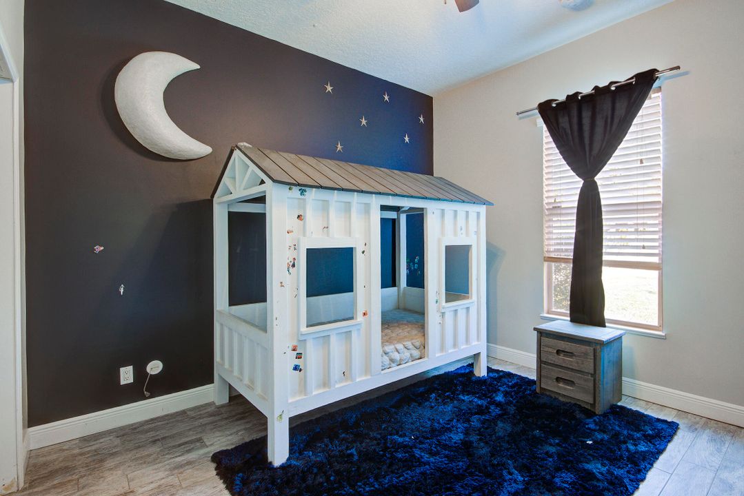 待售: $499,000 (3 贝兹, 2 浴室, 2413 平方英尺)