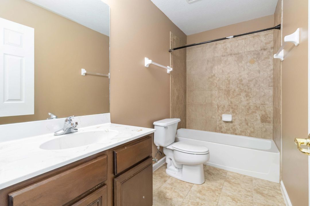 En Renta: $4,000 (5 camas, 4 baños, 3489 Pies cuadrados)