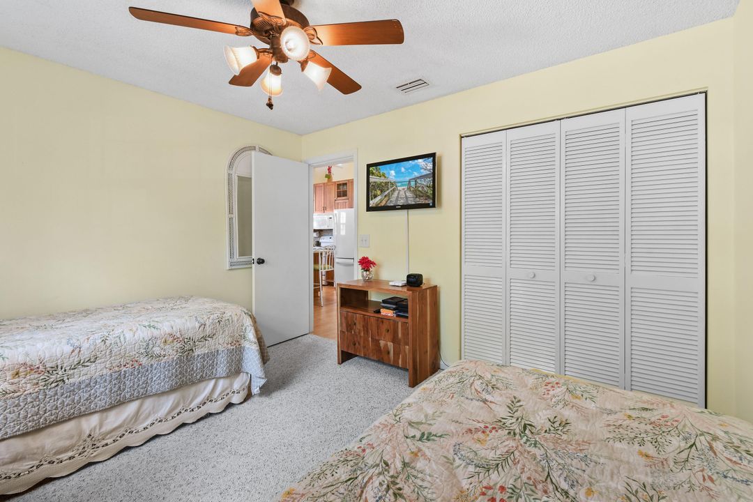 For Sale: $549,000 (2 beds, 2 baths, 1254 Square Feet)