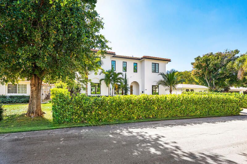 For Sale: $4,995,000 (5 beds, 4 baths, 3353 Square Feet)