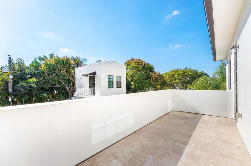 For Sale: $4,995,000 (5 beds, 4 baths, 3353 Square Feet)