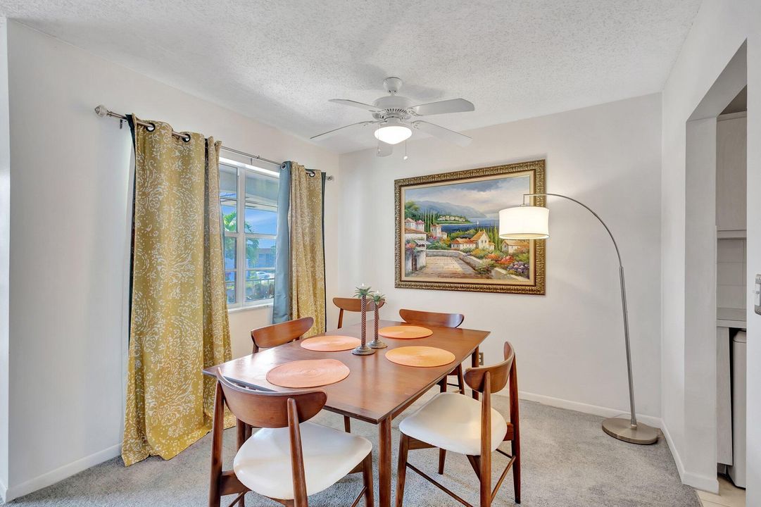 待售: $87,500 (1 贝兹, 1 浴室, 723 平方英尺)