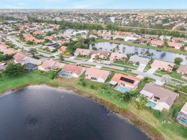 待售: $690,000 (3 贝兹, 2 浴室, 2302 平方英尺)