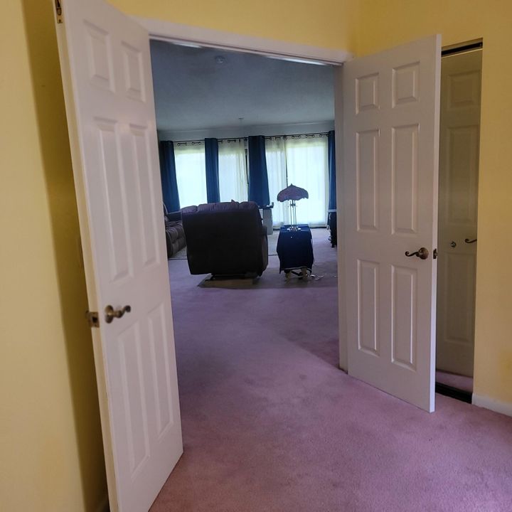 For Sale: $330,000 (3 beds, 2 baths, 1686 Square Feet)