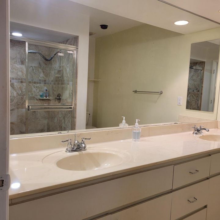 For Sale: $330,000 (3 beds, 2 baths, 1686 Square Feet)