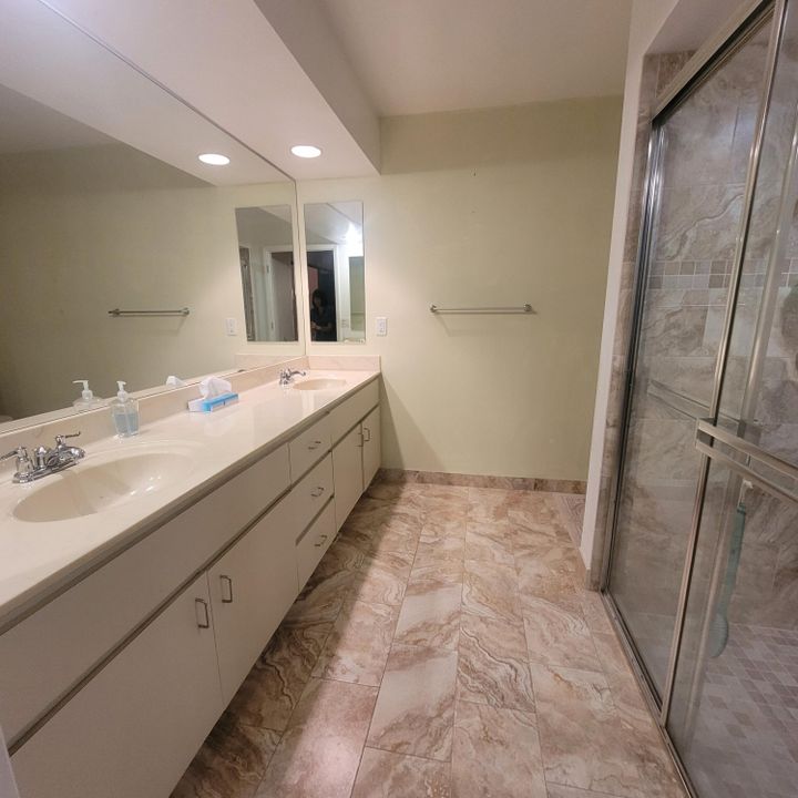 For Sale: $330,000 (3 beds, 2 baths, 1686 Square Feet)