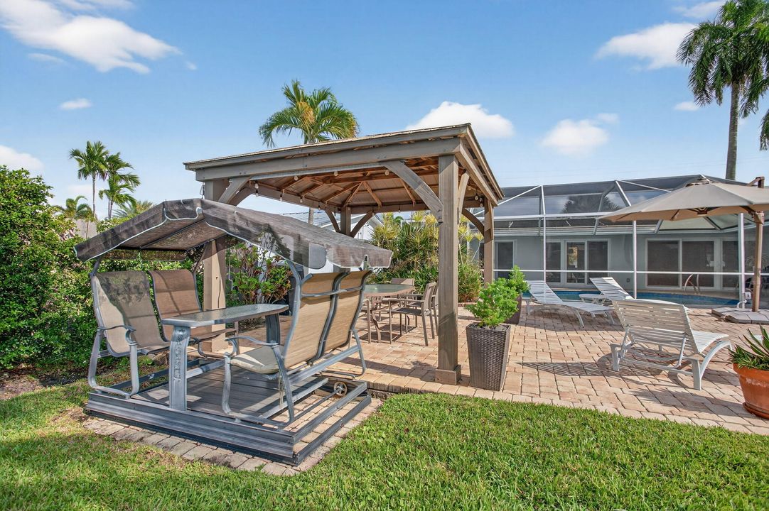 待售: $1,690,000 (3 贝兹, 2 浴室, 2075 平方英尺)