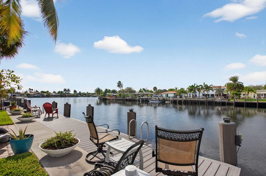 待售: $1,690,000 (3 贝兹, 2 浴室, 2075 平方英尺)