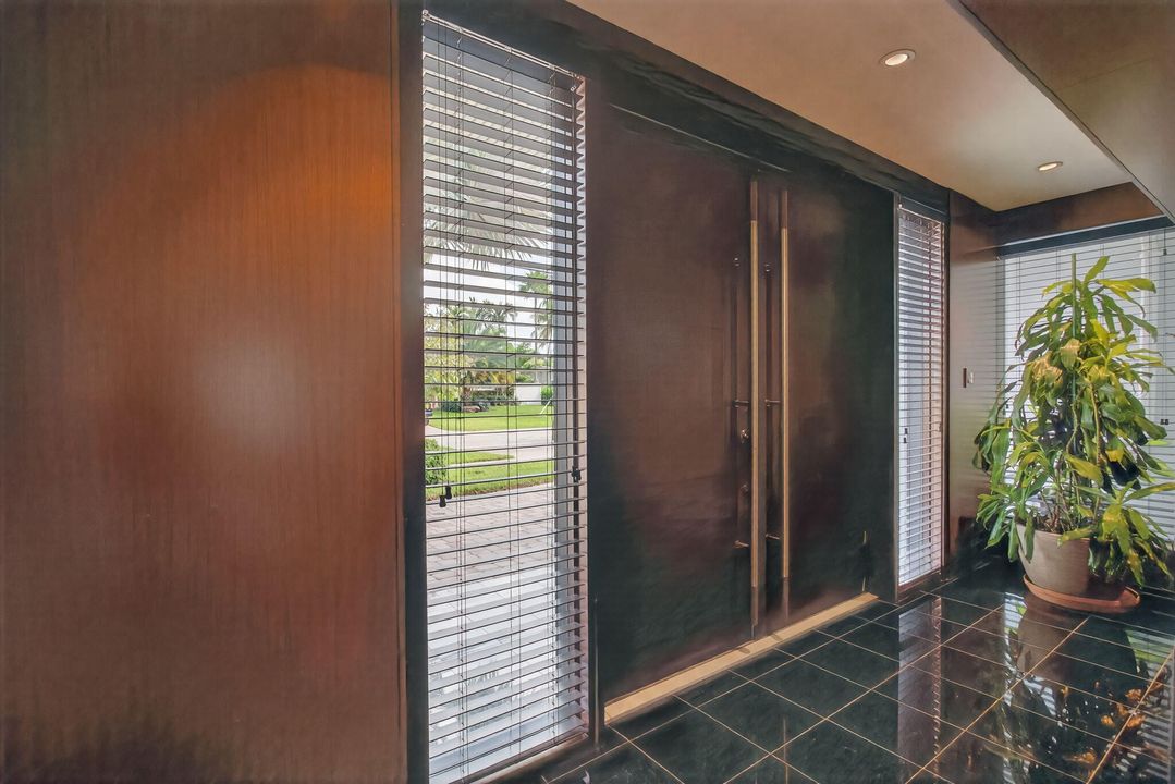 待售: $1,690,000 (3 贝兹, 2 浴室, 2075 平方英尺)