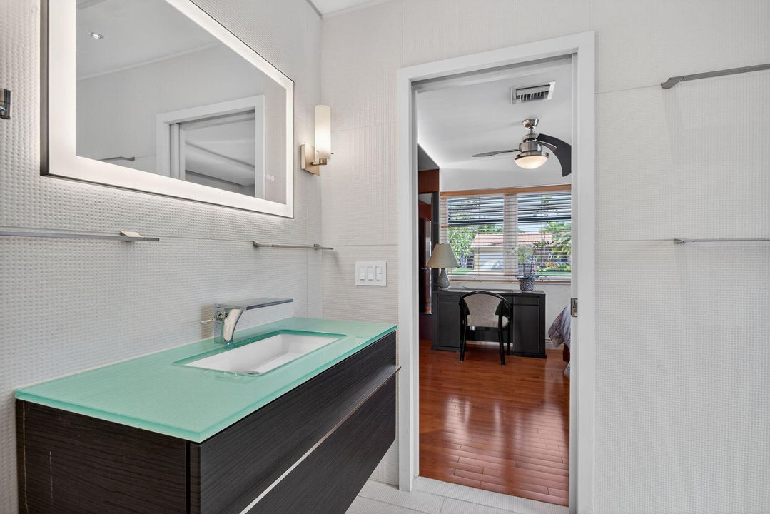 待售: $1,690,000 (3 贝兹, 2 浴室, 2075 平方英尺)