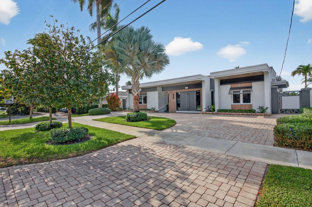 待售: $1,690,000 (3 贝兹, 2 浴室, 2075 平方英尺)