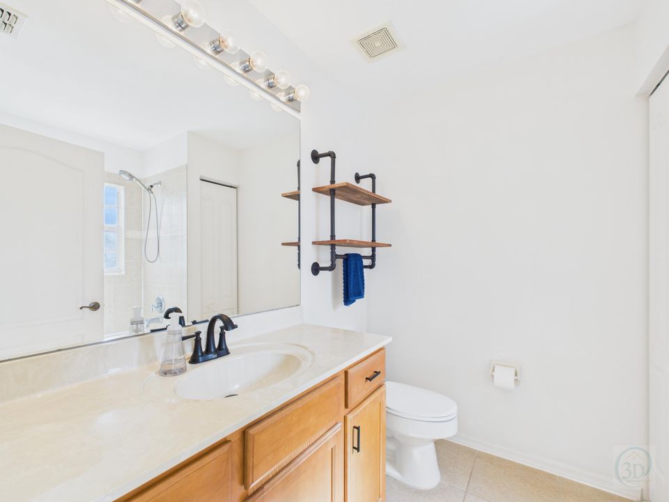 En Venta: $259,000 (3 camas, 2 baños, 1353 Pies cuadrados)